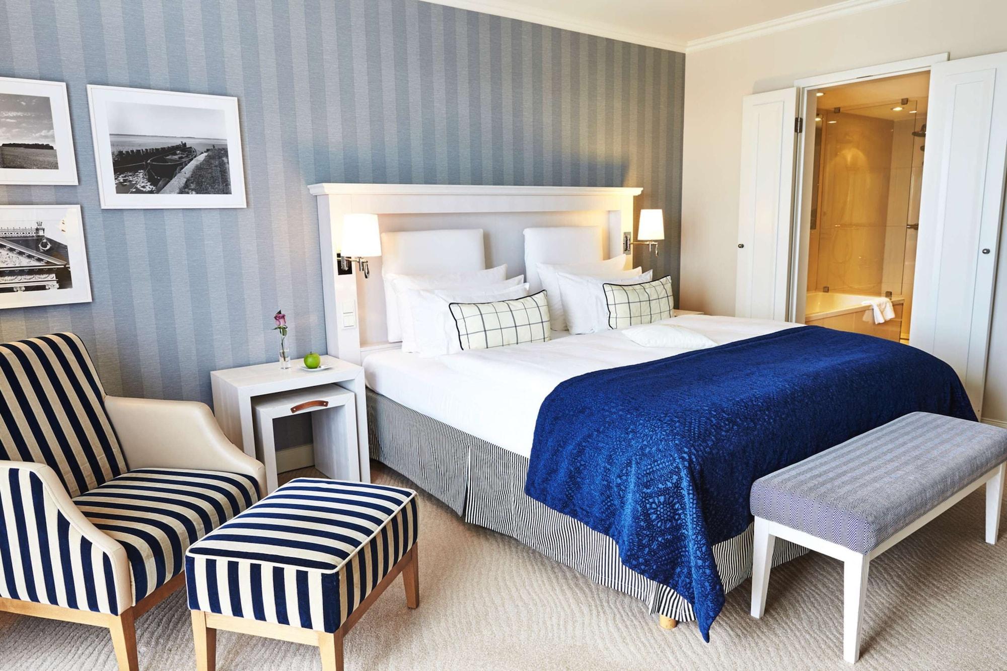 Steigenberger Grandhotel & Spa Heringsdorf Exteriér fotografie A bedroom at the Cape Grace
