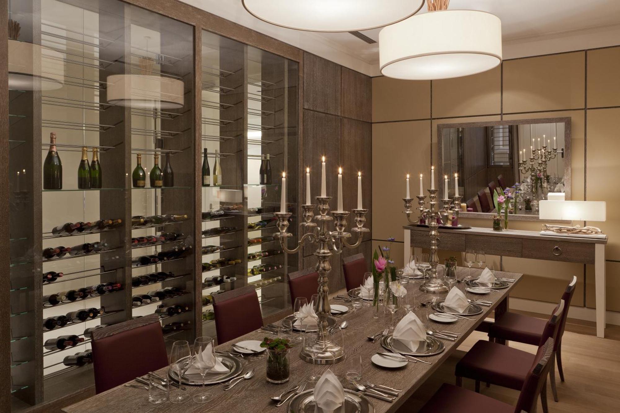 Steigenberger Grandhotel & Spa Heringsdorf Restaurace fotografie The Wine Room
