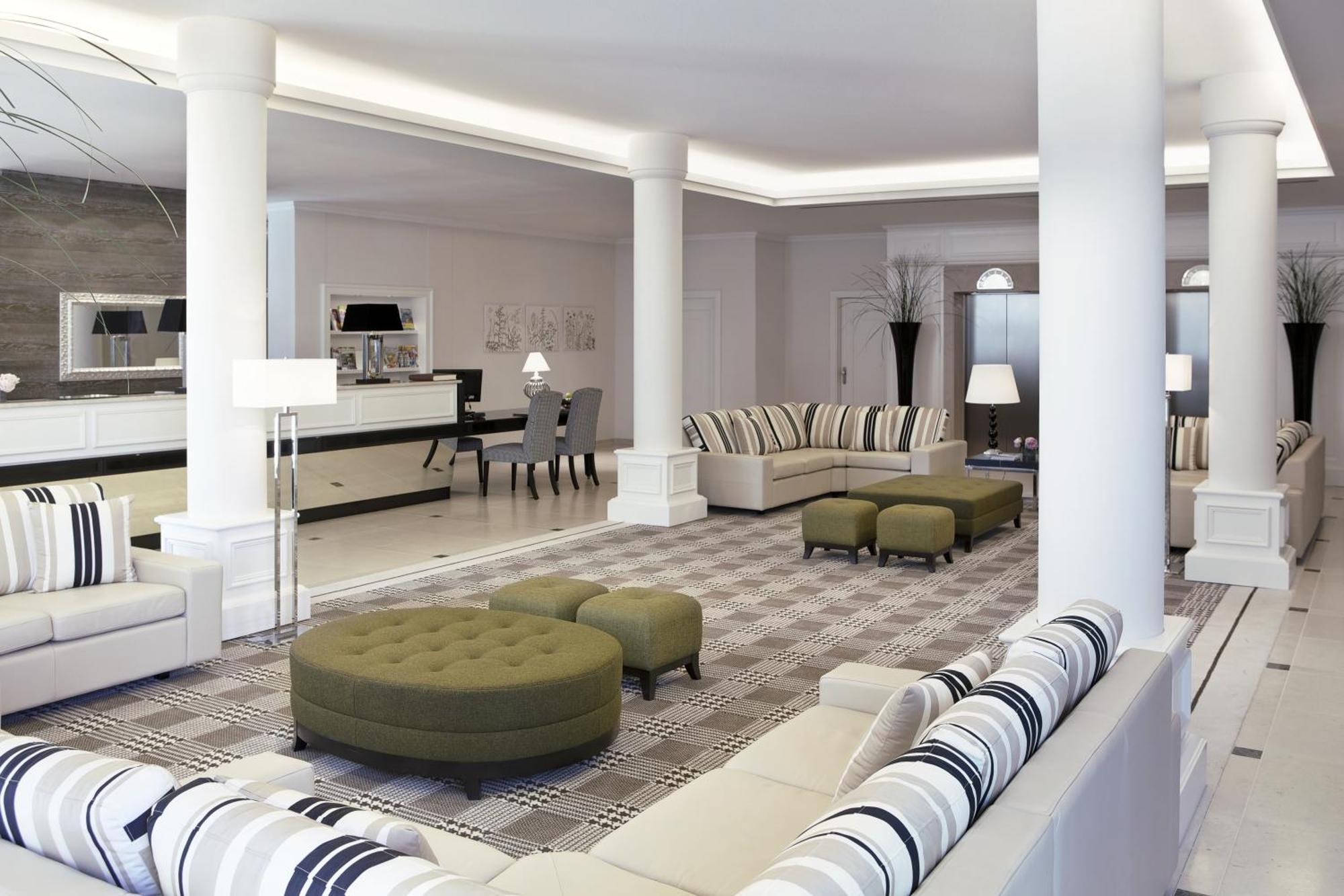 Steigenberger Grandhotel & Spa Heringsdorf Exteriér fotografie The interior of the hotel