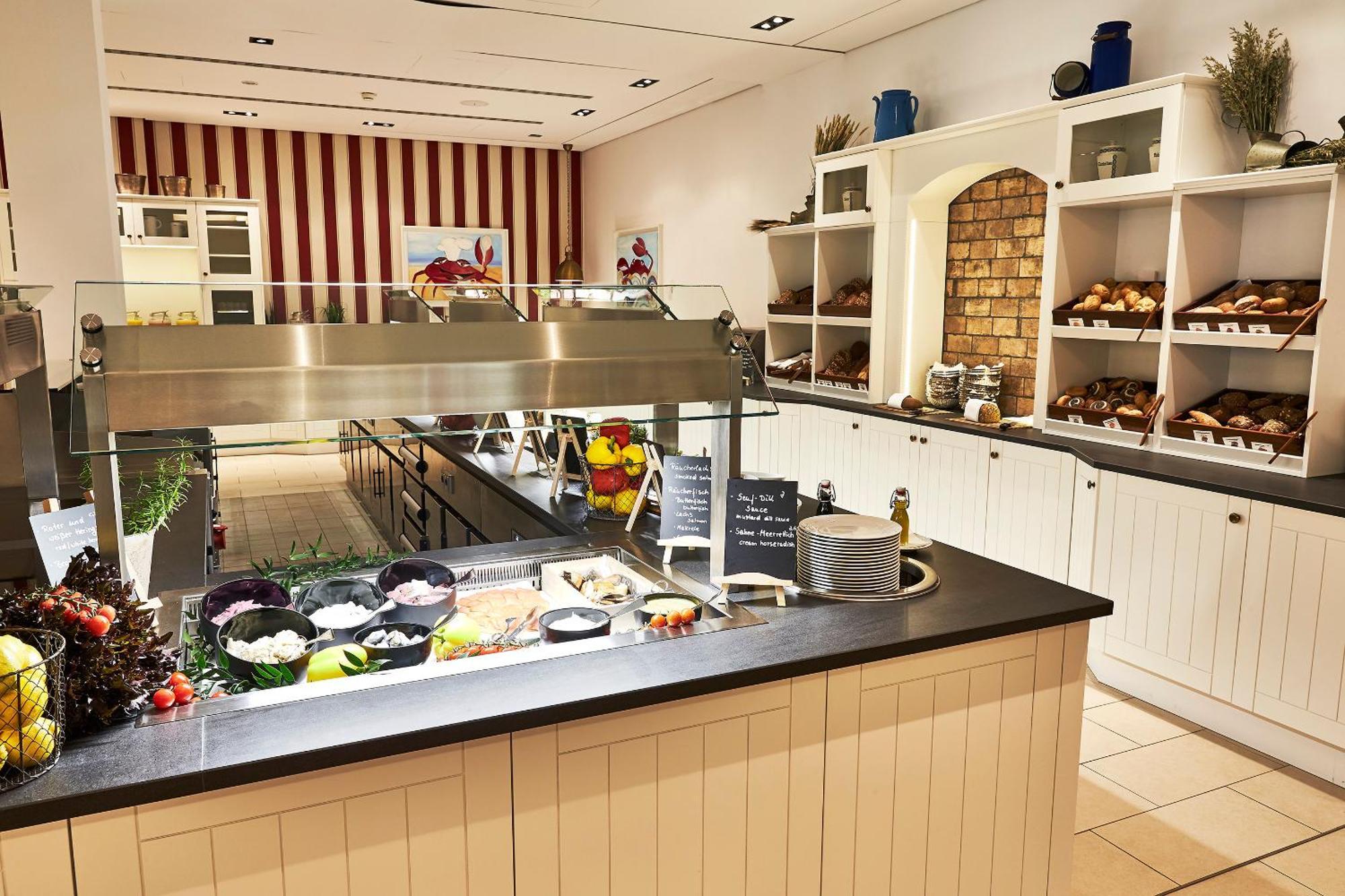 Steigenberger Grandhotel & Spa Heringsdorf Exteriér fotografie A buffet at a hotel